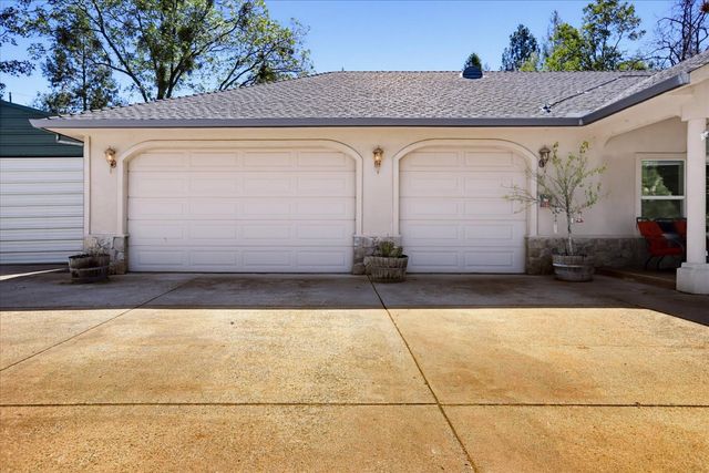665 Gladycon Rd, Colfax, CA 95713