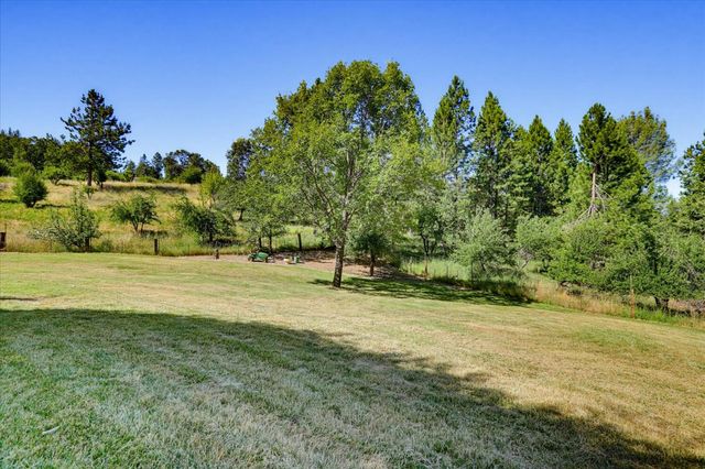 665 Gladycon Rd, Colfax, CA 95713