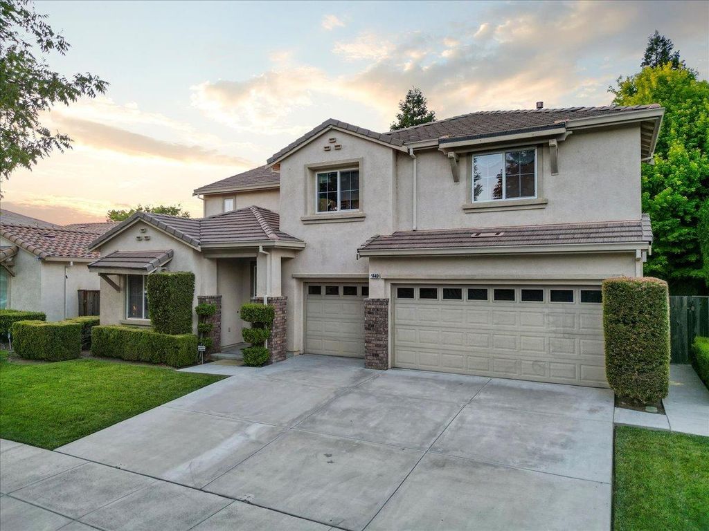 1449 Marigold Dr, Patterson, CA 95363