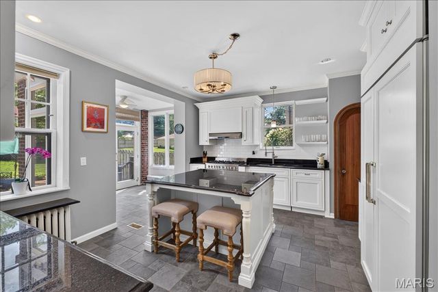 7186 Delmar Boulevard, University City, MO 63130