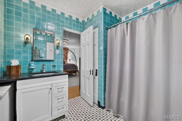 7186 Delmar Boulevard, University City, MO 63130