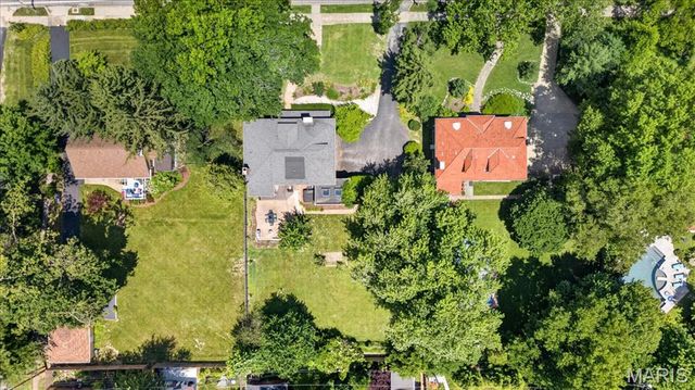 7186 Delmar Boulevard, University City, MO 63130