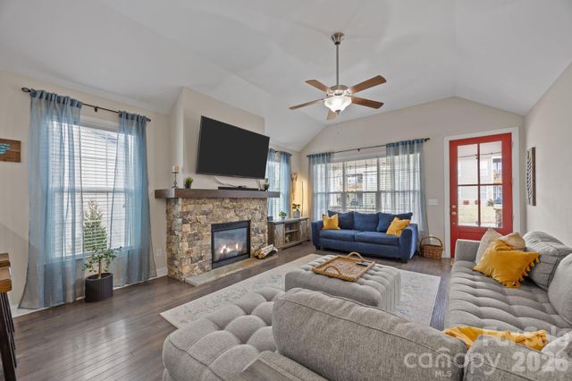 3 Dreambird Drive, Leicester, NC 28748