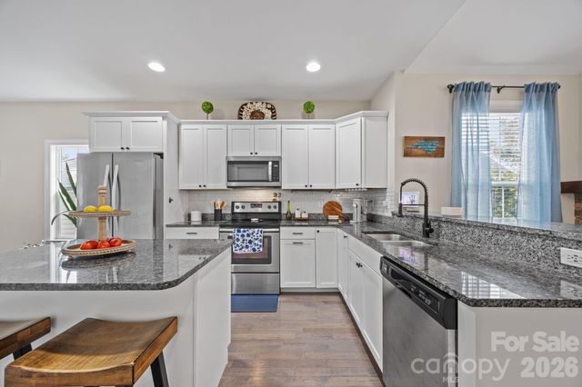 3 Dreambird Drive, Leicester, NC 28748