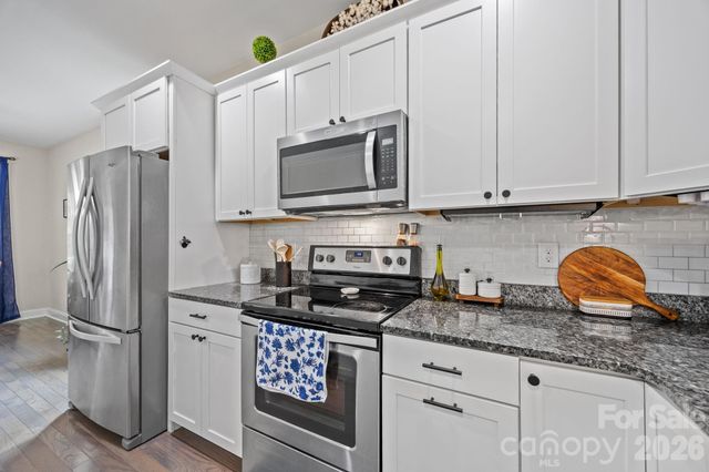 3 Dreambird Drive, Leicester, NC 28748