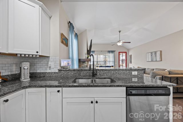 3 Dreambird Drive, Leicester, NC 28748