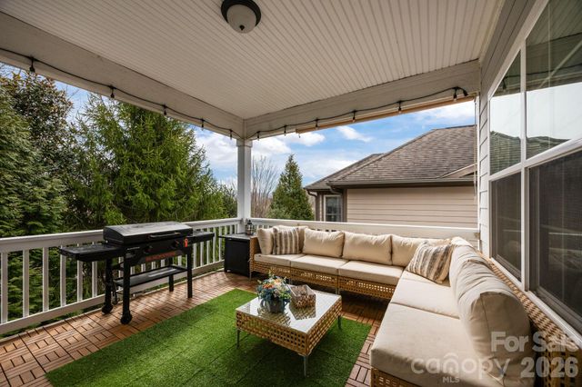 3 Dreambird Drive, Leicester, NC 28748