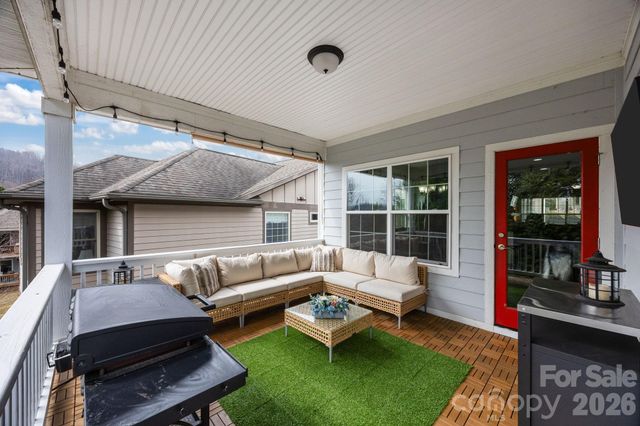 3 Dreambird Drive, Leicester, NC 28748