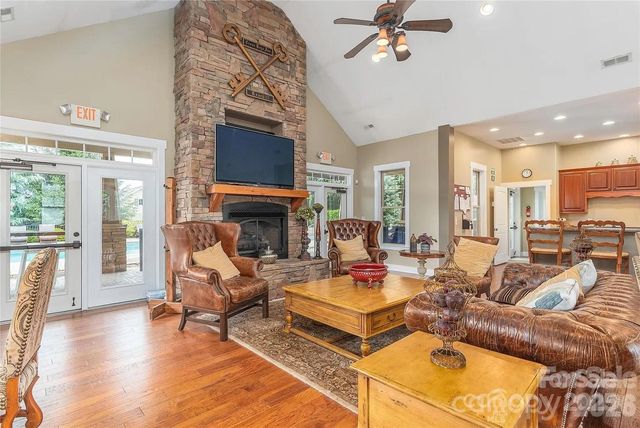 3 Dreambird Drive, Leicester, NC 28748