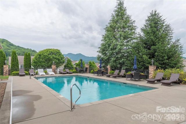 3 Dreambird Drive, Leicester, NC 28748