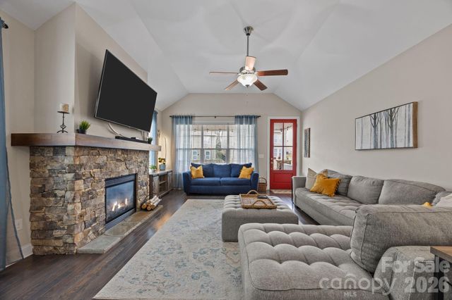 3 Dreambird Drive, Leicester, NC 28748