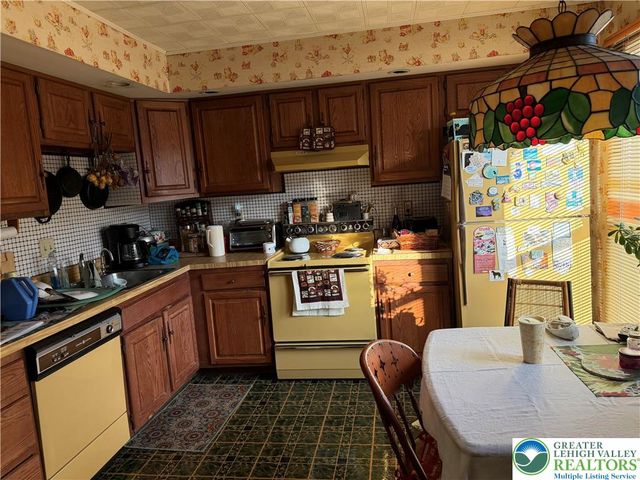 154 Springhouse Road, Allentown City, PA 18104