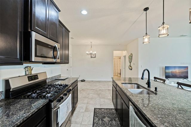 7533 LANTERN PARK AVENUE, Apollo Beach, FL 33572