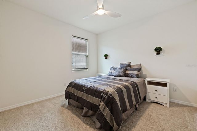 7533 LANTERN PARK AVENUE, Apollo Beach, FL 33572