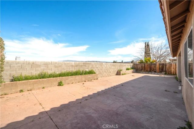 13229 Great Falls, Victorville, CA 92395