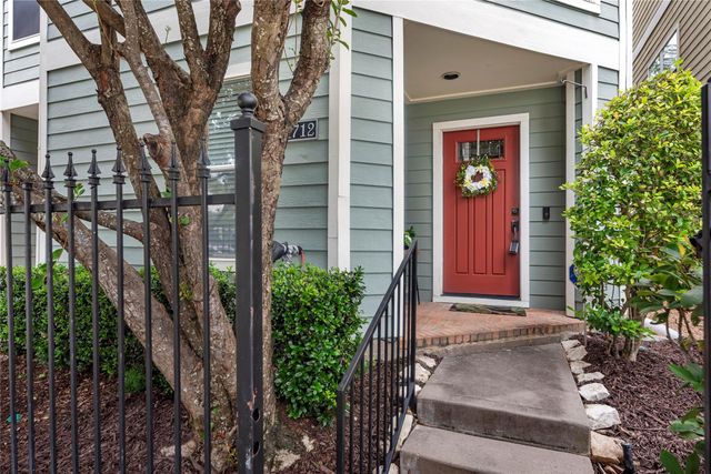 1712 Bevis Street, Houston, TX 77008