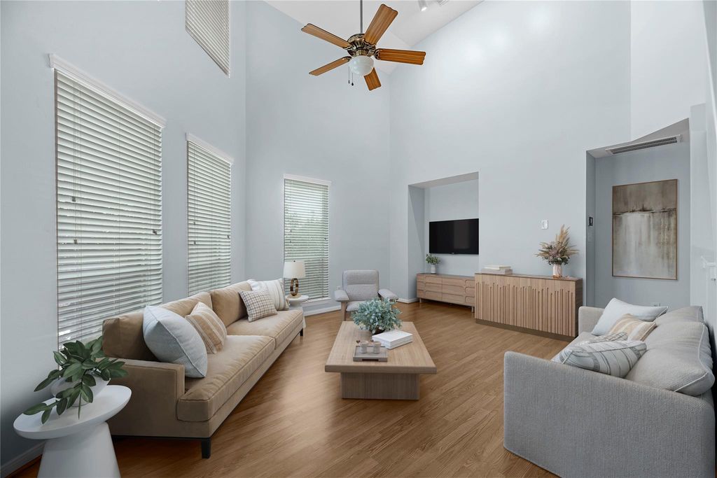 1712 Bevis Street, Houston, TX 77008