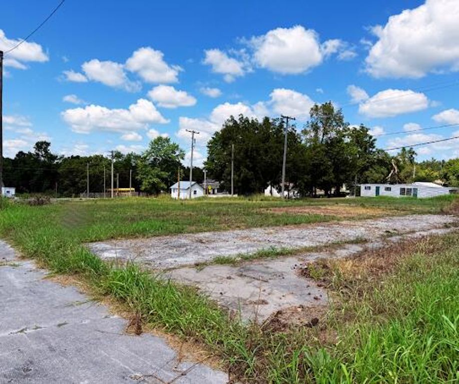 Lot 7 W Commercial Street, Everton, MO 65646