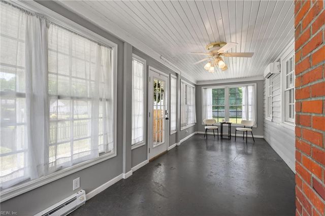 26 N Court ST, Windsor, VA 23487