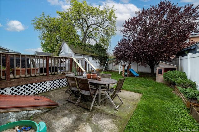 3016 Roxbury Road, Oceanside, NY 11572