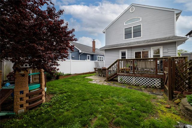 3016 Roxbury Road, Oceanside, NY 11572