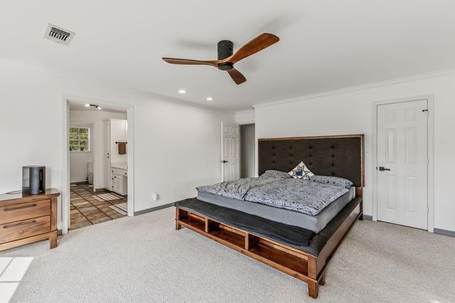 1587 County Road 1105, Crockett, TX 75835