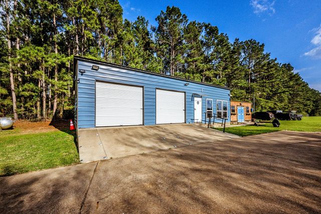 1587 County Road 1105, Crockett, TX 75835