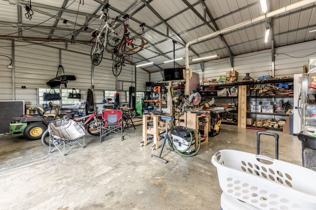 1587 County Road 1105, Crockett, TX 75835