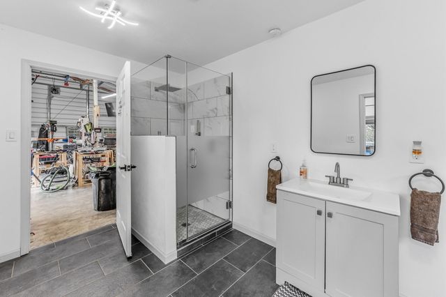 1587 County Road 1105, Crockett, TX 75835