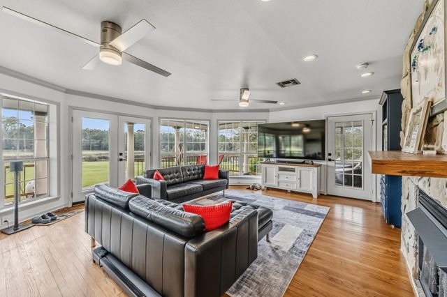 1587 County Road 1105, Crockett, TX 75835