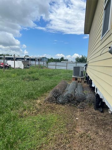 1243 Road 5263, Cleveland, TX 77327