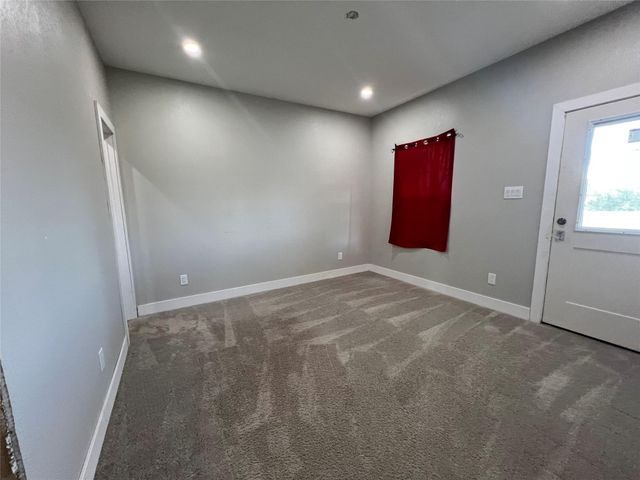 1243 Road 5263, Cleveland, TX 77327
