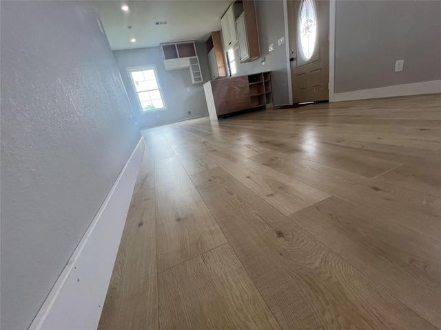 1243 Road 5263, Cleveland, TX 77327
