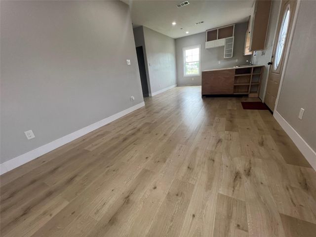 1243 Road 5263, Cleveland, TX 77327