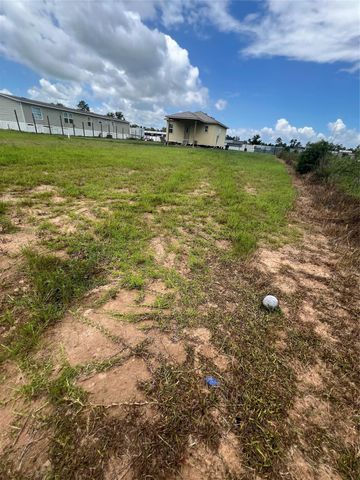 1243 Road 5263, Cleveland, TX 77327