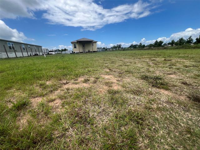 1243 Road 5263, Cleveland, TX 77327