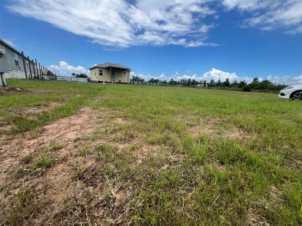 1243 Road 5263, Cleveland, TX 77327