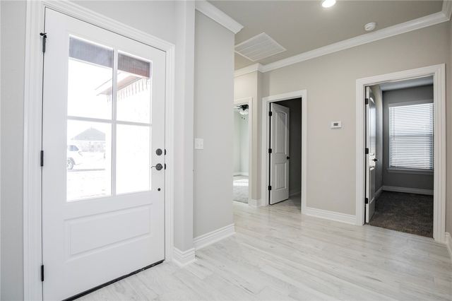 6800 SW Orange Avenue, Bentonville, AR 72713