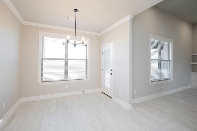 6800 SW Orange Avenue, Bentonville, AR 72713