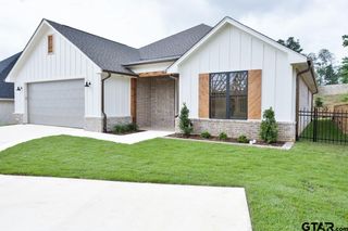 9244 Villas Court, Tyler, TX 75703