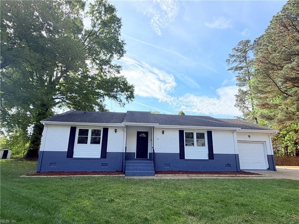 4 Edith Key ST, Hampton, VA 23666