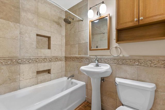 5944 S Swift AVENUE, Cudahy, WI 53110