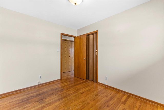 5944 S Swift AVENUE, Cudahy, WI 53110