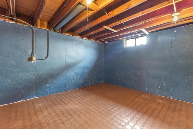 5944 S Swift AVENUE, Cudahy, WI 53110