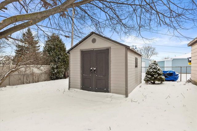 5944 S Swift AVENUE, Cudahy, WI 53110