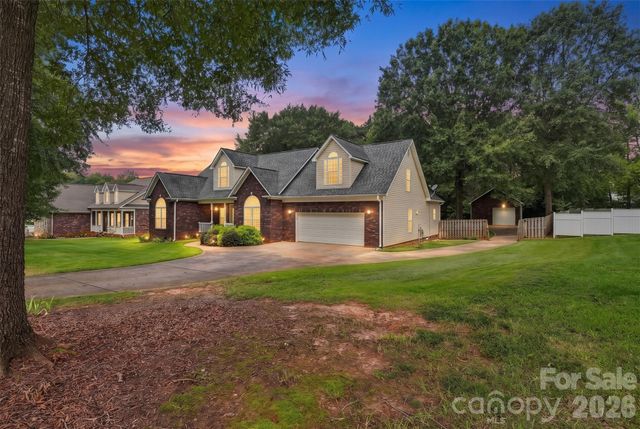 1524 Garrett Landen Drive, Clover, SC 29710