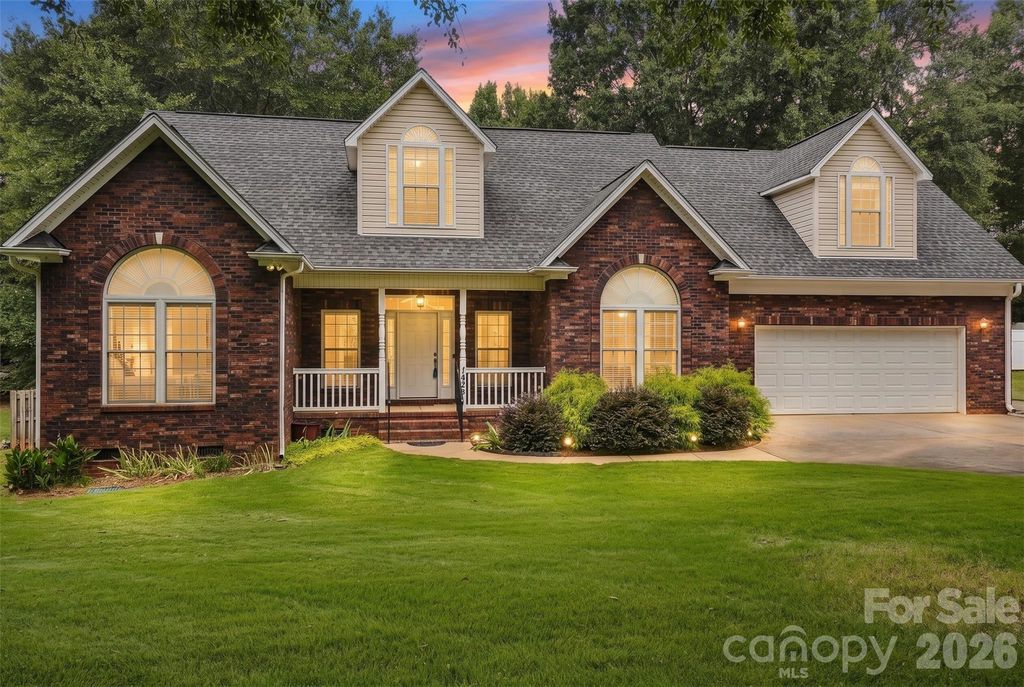 1524 Garrett Landen Drive, Clover, SC 29710