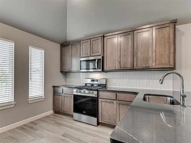 2406 Heather Road, Blanchard, OK 73010