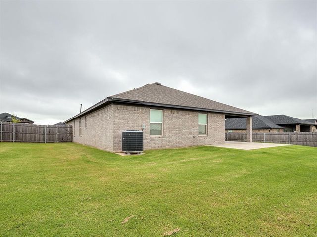 2406 Heather Road, Blanchard, OK 73010