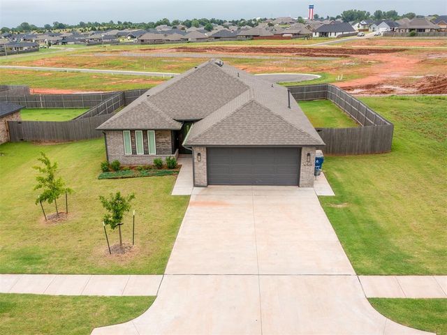 2406 Heather Road, Blanchard, OK 73010